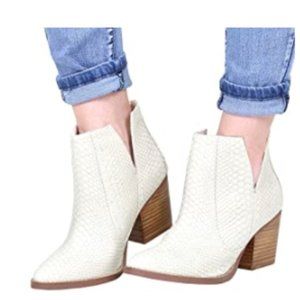 White Snakeskin Mid Heel Ankle Booties (Sz 8)